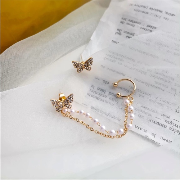 "Fluttering Free" Butterfly Diamond Cuff Stud Gold Silver Dainty Pearl Earrings - Picture 7 of 12
